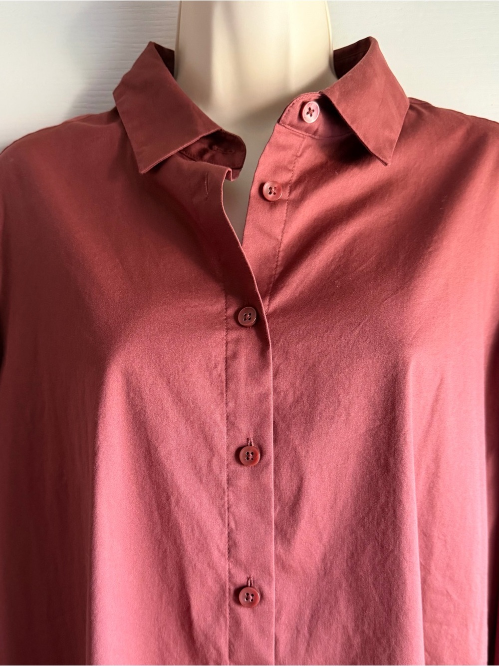 Chico’s Floral Lace Cutwork Sleeve Button Up Top - Picture 5 of 9